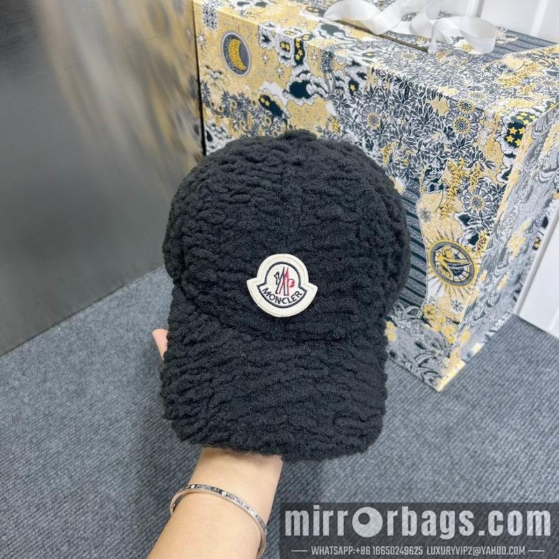 Moncler Hat dx10