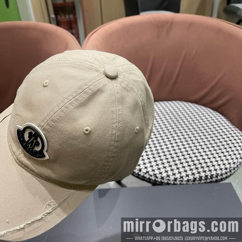 Moncler Hat 041402