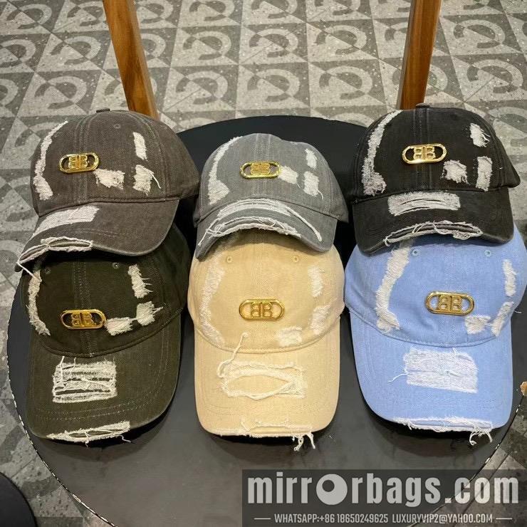 Balenciaga Hat 032002