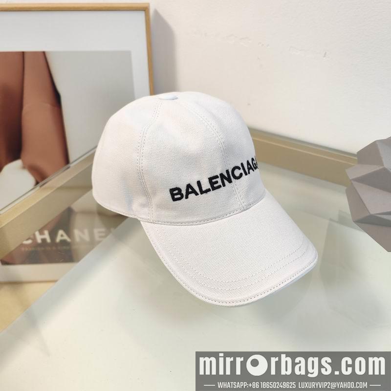 Balenciaga Hat dx80