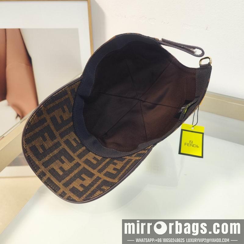 Fendi Hat dx67