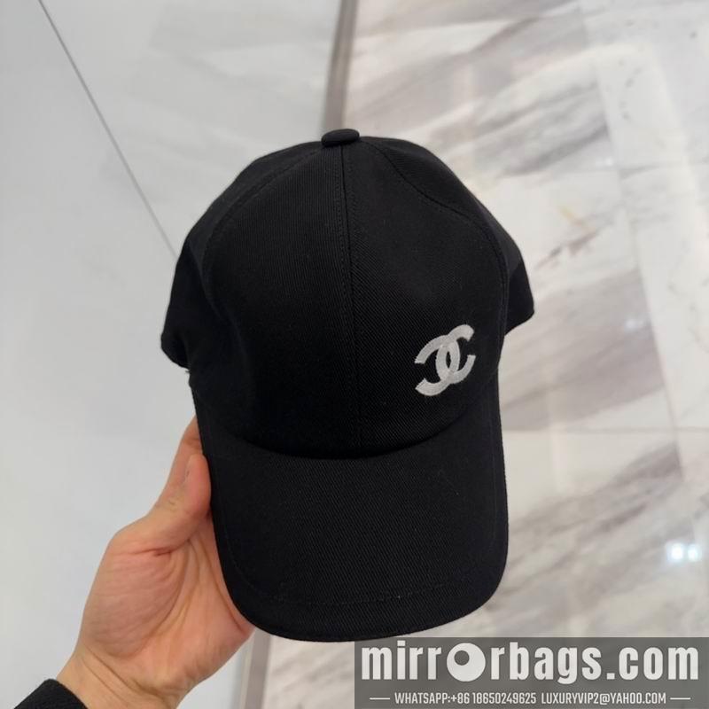 Chanel Hat dx40