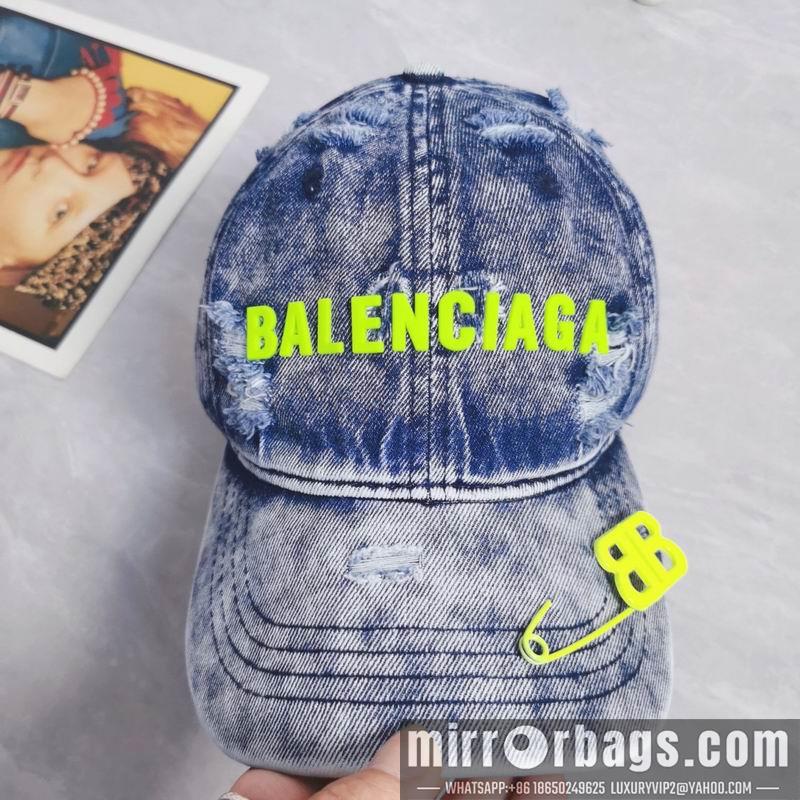 Balenciaga Hat dx30