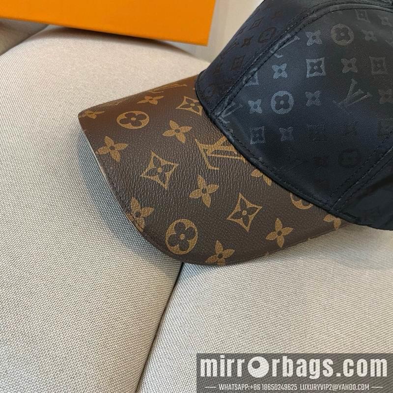 LV Hat dx34