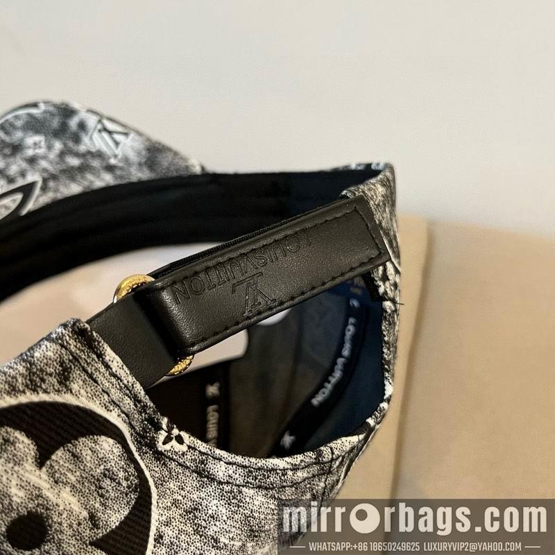 LV Hat dx39