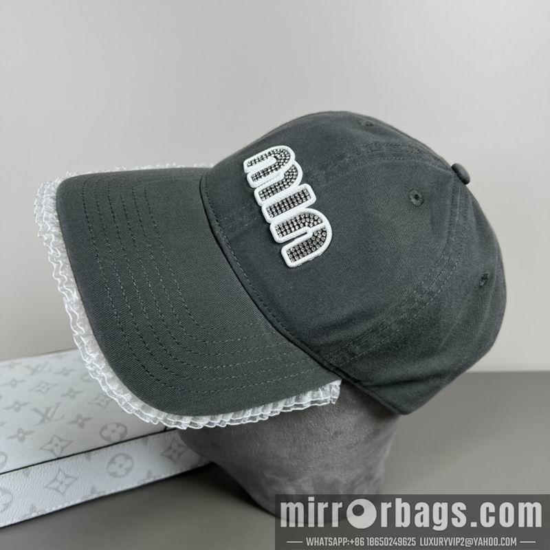 Miumiu Hat dx14