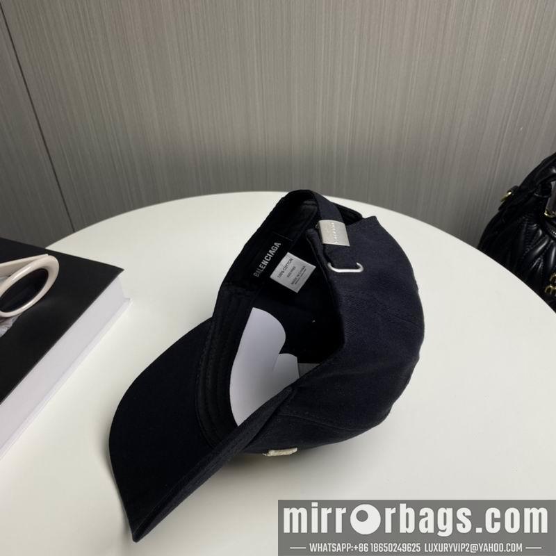Balenciaga Hat 081403