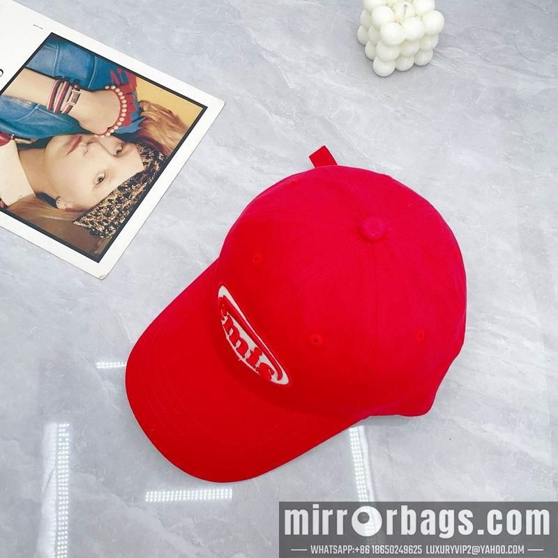 Emis Hat dx04