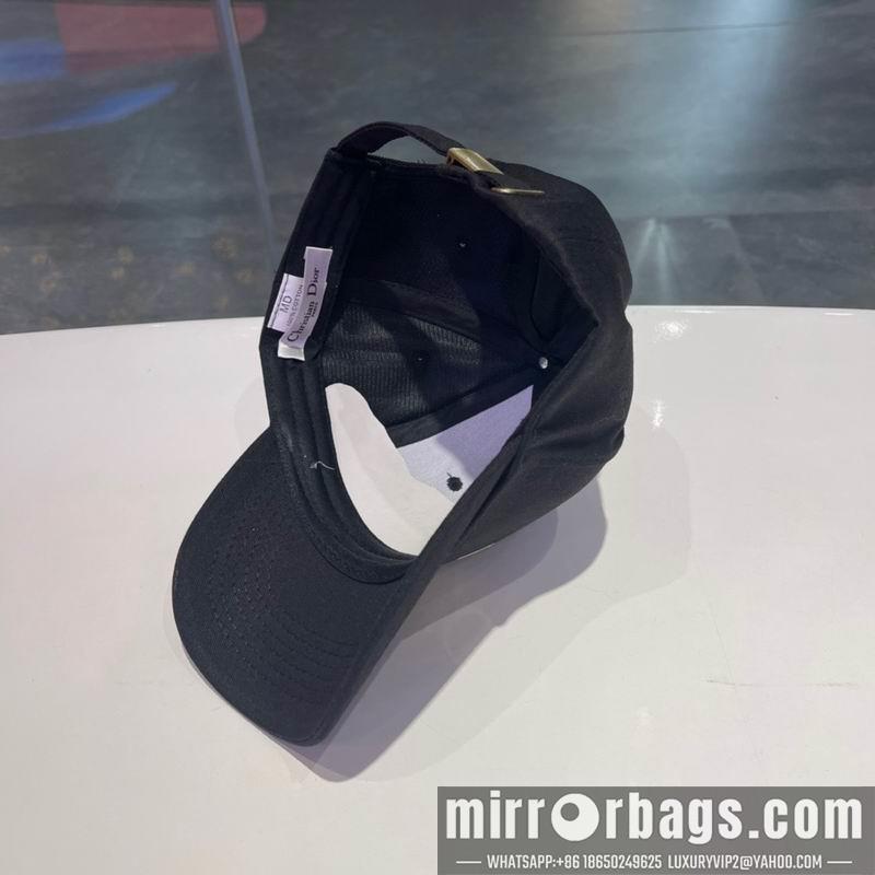 Dior Hat 082602