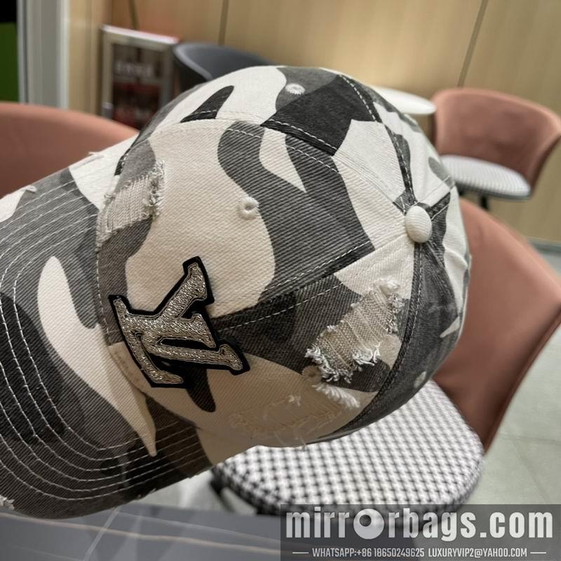 LV Hat 072205