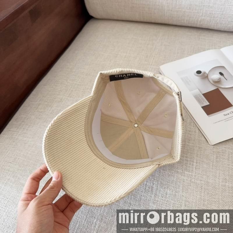 Chanel Hat dx70