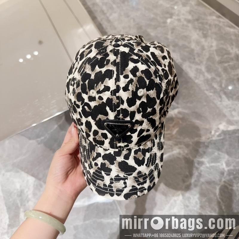 Prada Hat dx40