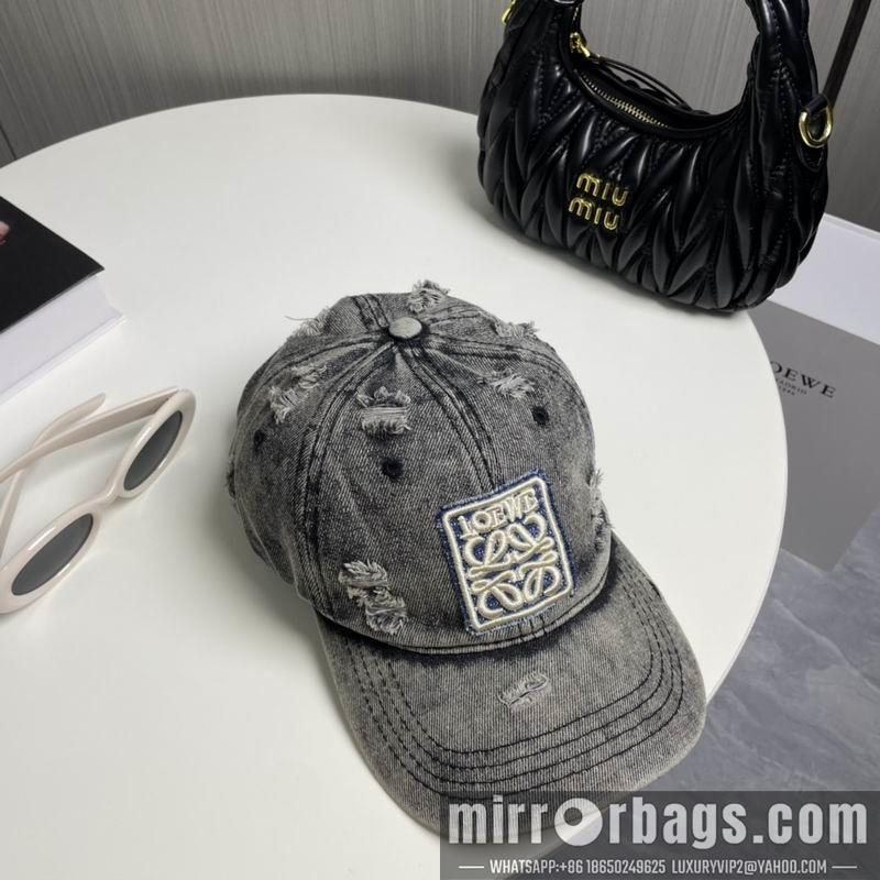 Loewe Hat dx50