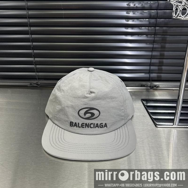 Balenciaga Hat dx02
