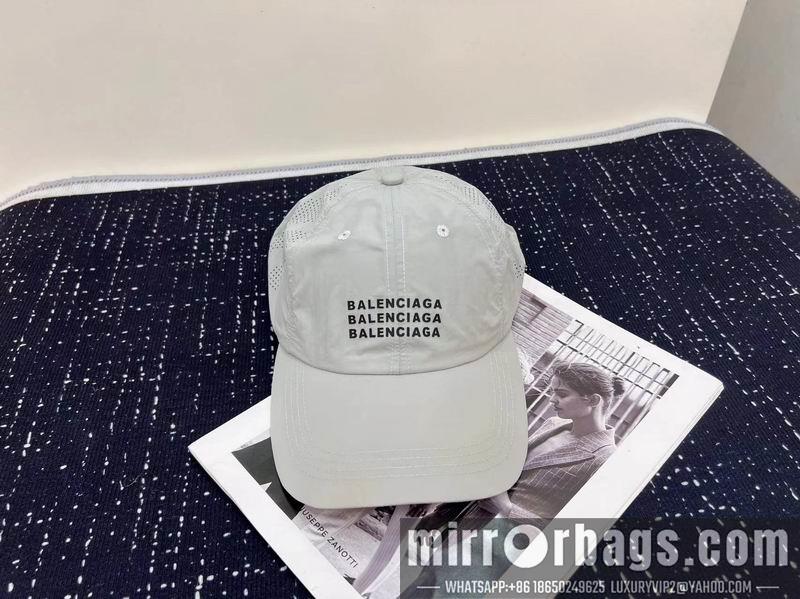 Balenciaga Hat dx107