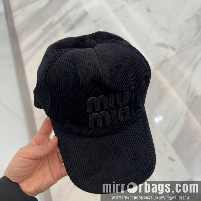 Miumiu Hat dx37