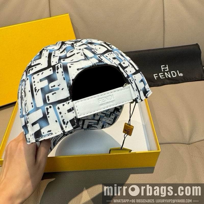 Fendi Hat dx83
