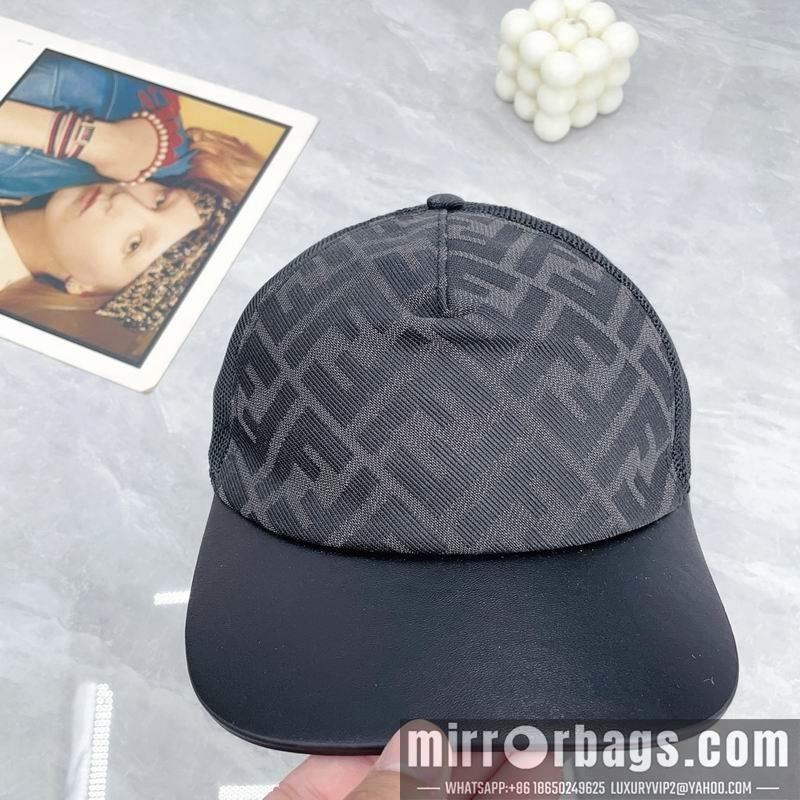 Fendi Hat dx76