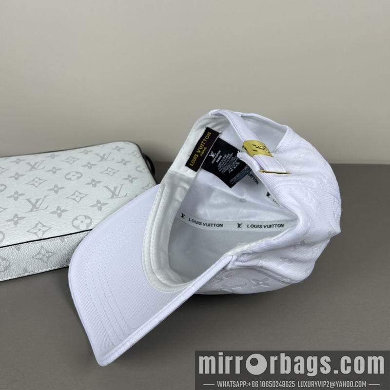LV Hat dx18