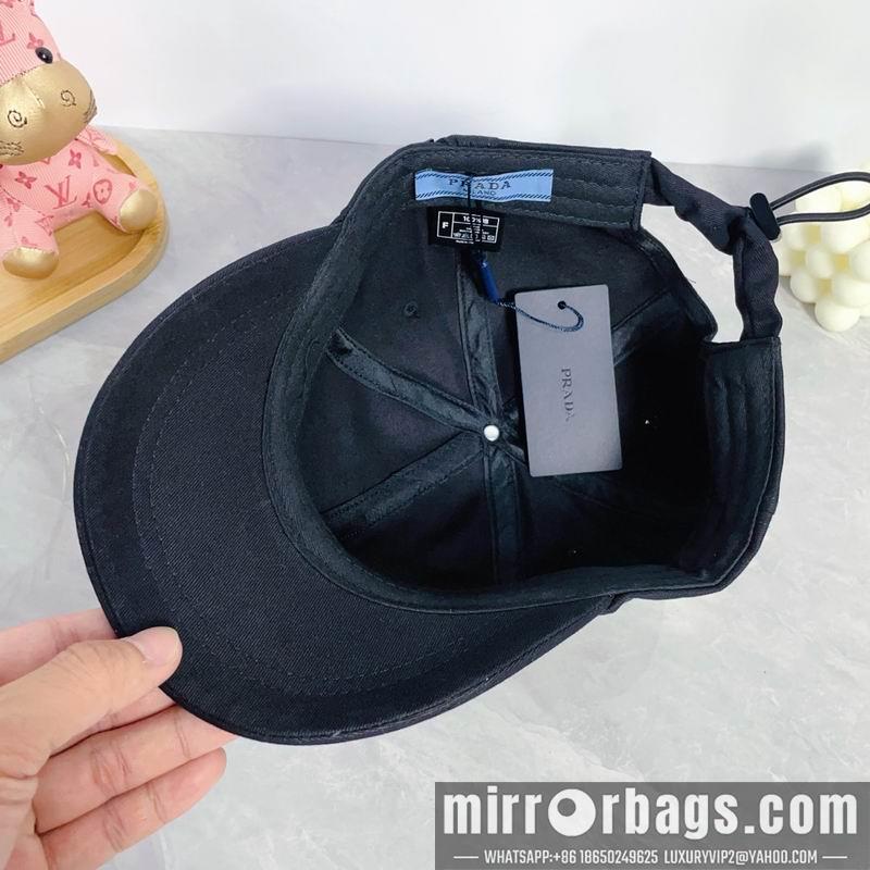 Prada Hat dx19