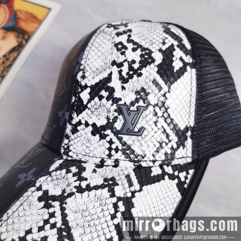 LV Hat dx25