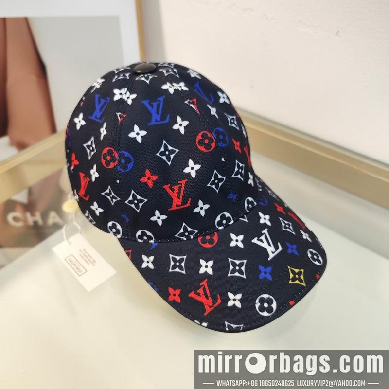 LV Hat dx135
