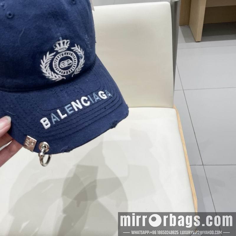 Balenciaga Hat 032001