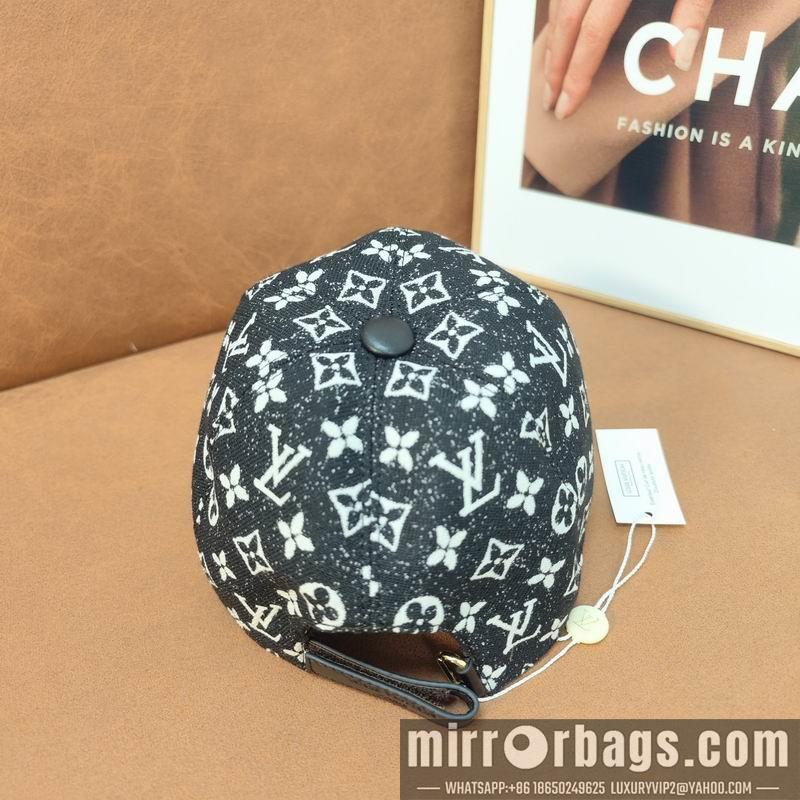 LV Hat dx88