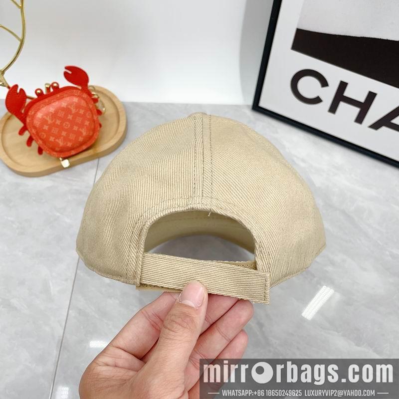 Miumiu Hat dx03