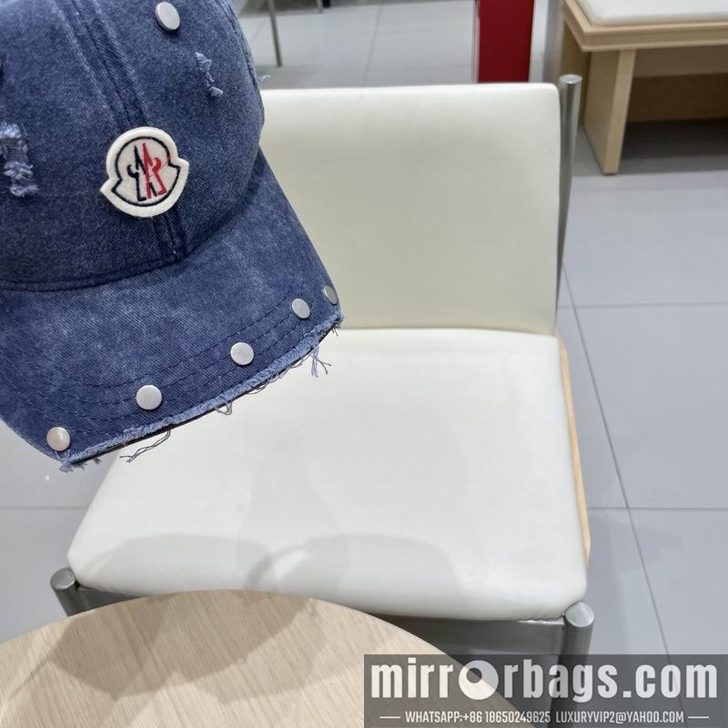 Moncler Hat 021002