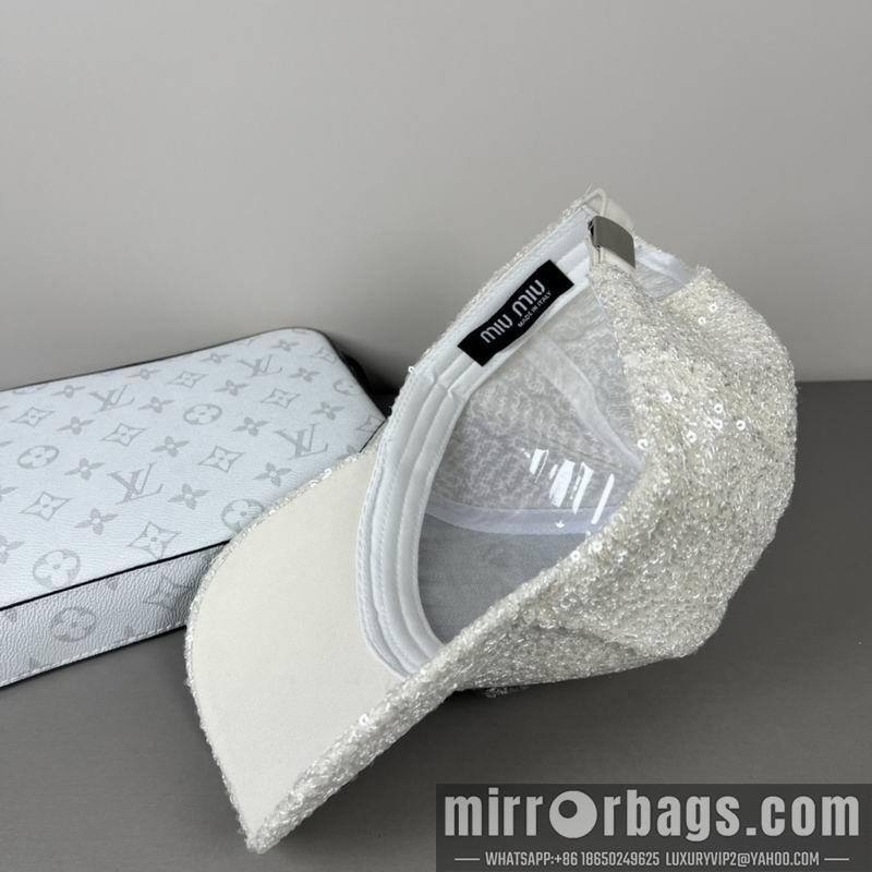 Miumiu Hat dx40