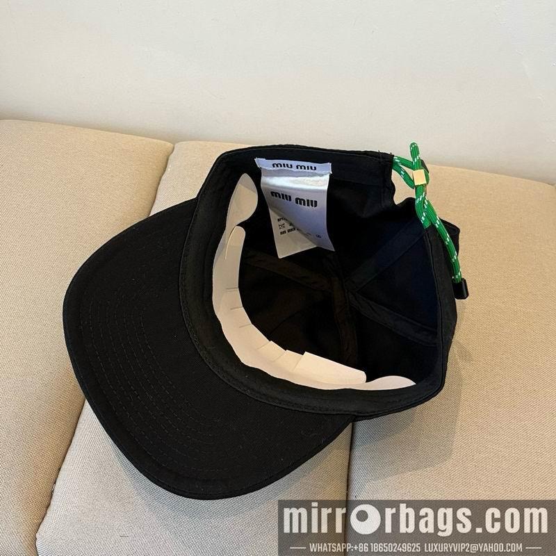 Miumiu Hat dx32