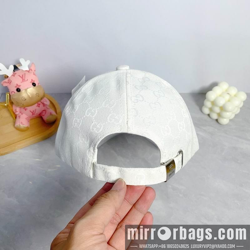 Gucci Hat dx90