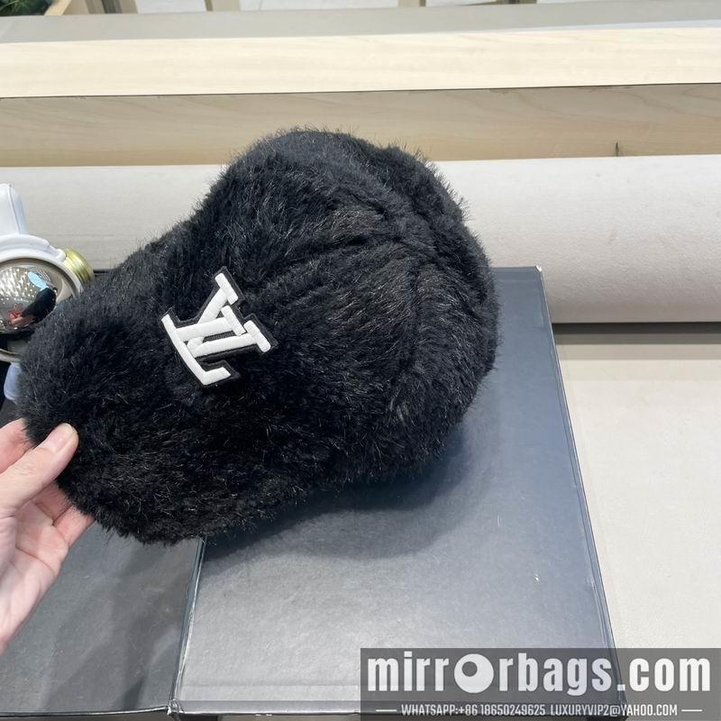 LV Hat 010402