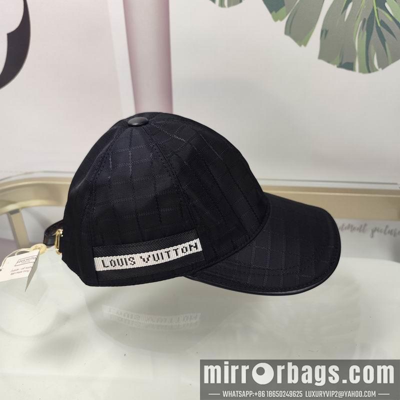 LV Hat dx132