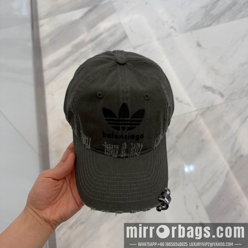 Balenciaga Hat dx78
