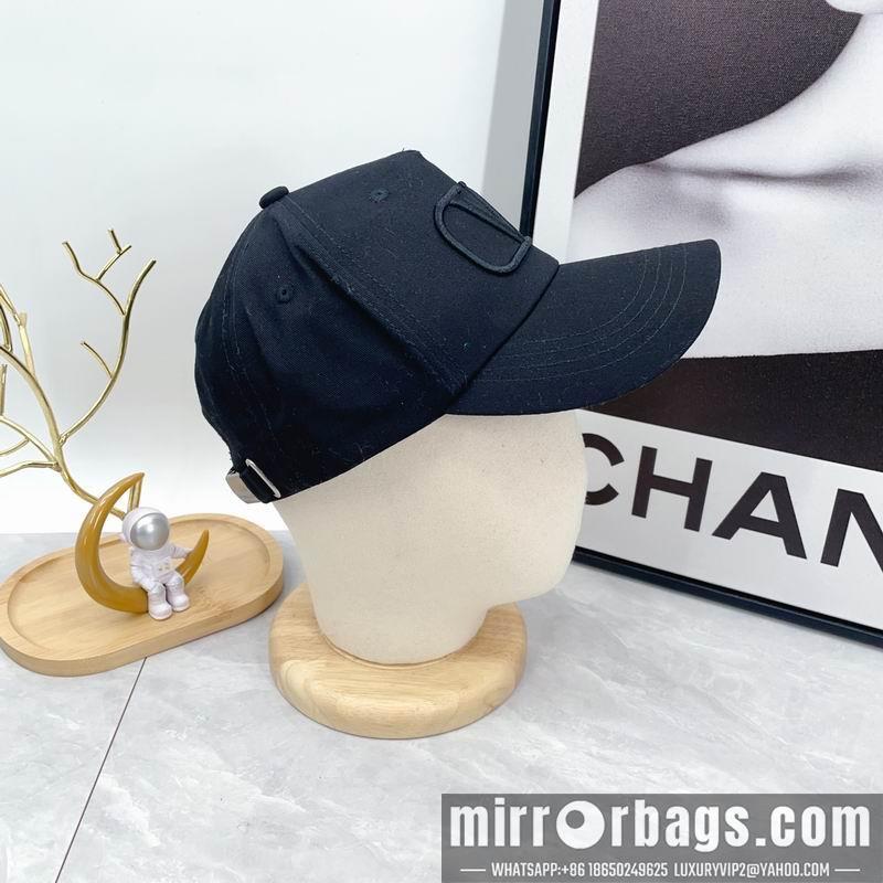 Valentino Hat dx04