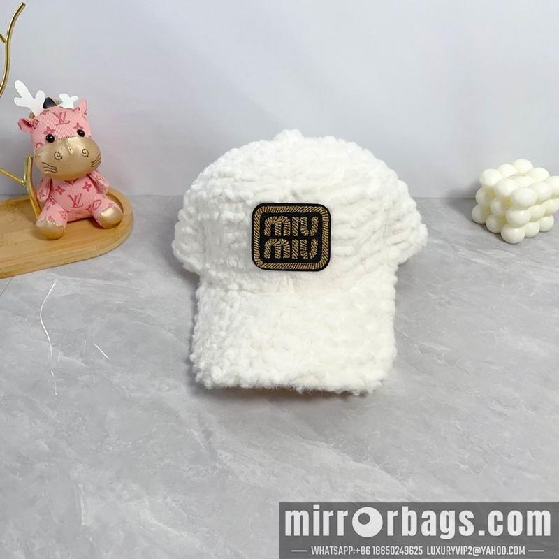 Miumiu Hat dx66