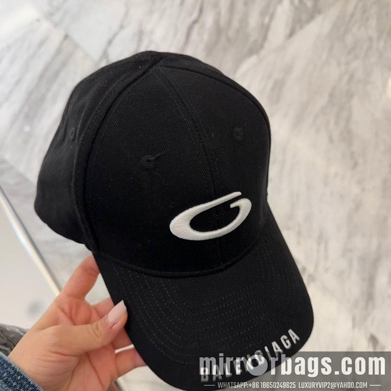 Balenciaga Hat dx52