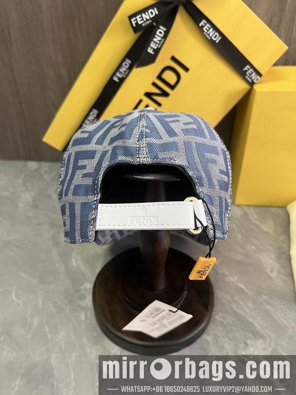 Fendi Hat dx53