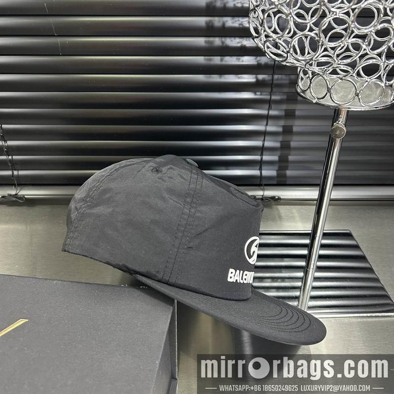 Balenciaga Hat dx02