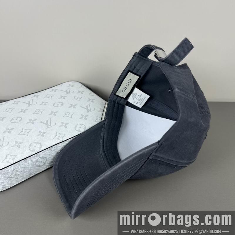 Gucci Hat dx25