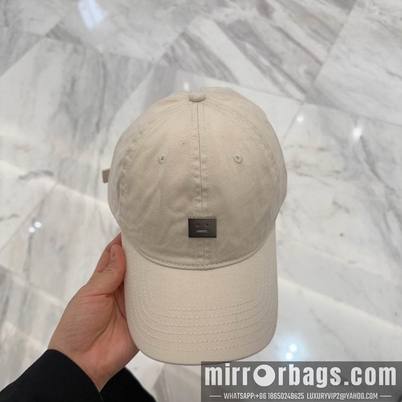 Acne Hat dx20