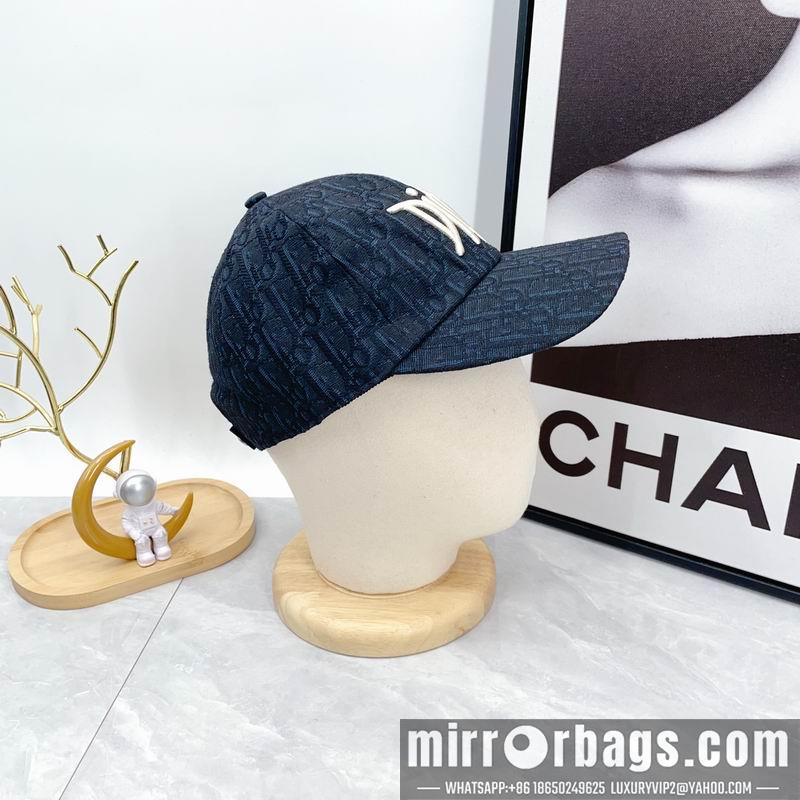 Dior Hat dx77