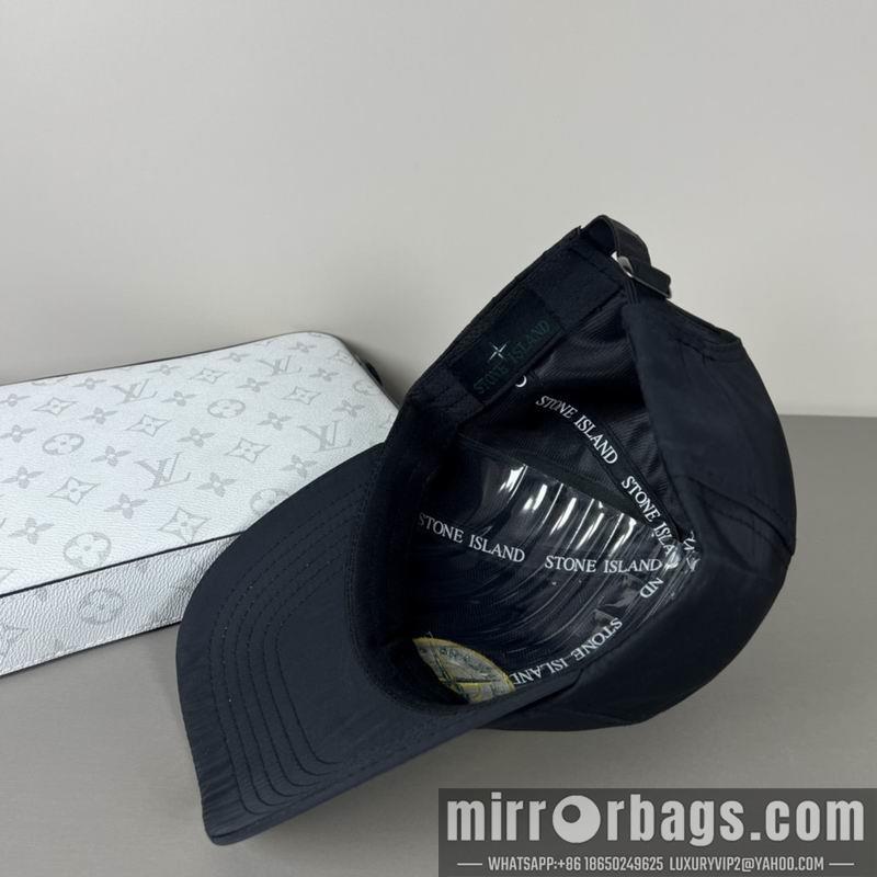 Stone Island Hat dx07