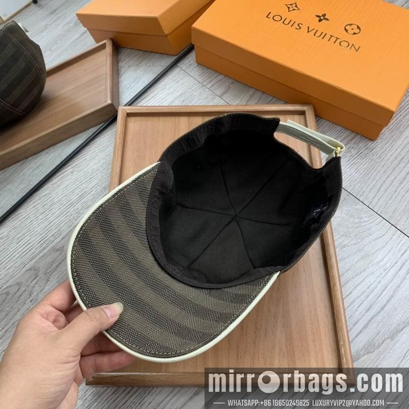 LV Hat dx152
