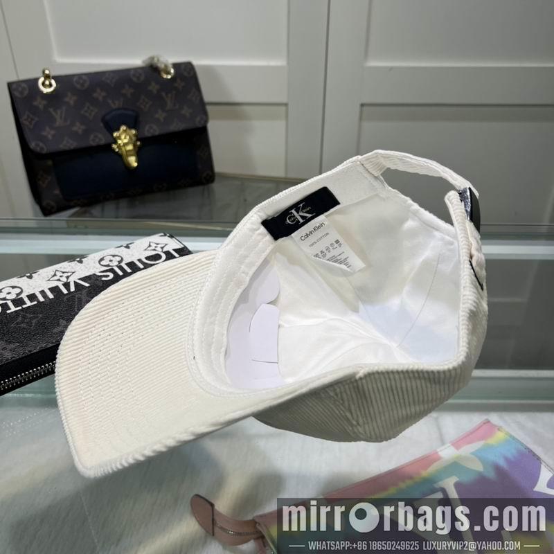 CK Hat dx26