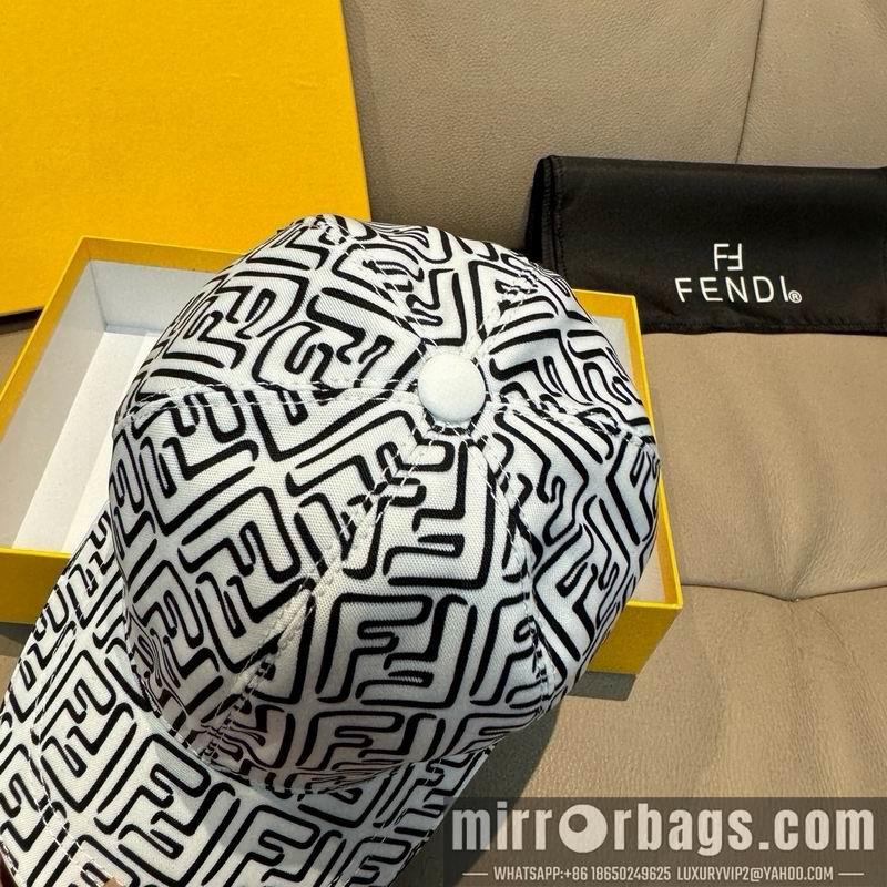 Fendi Hat dx82