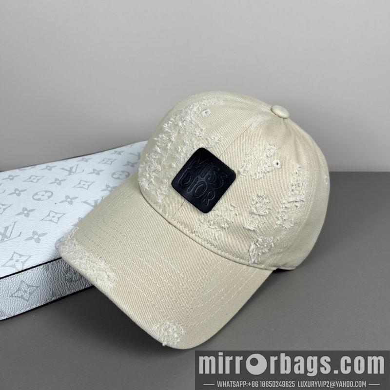 Dior Hat dx07