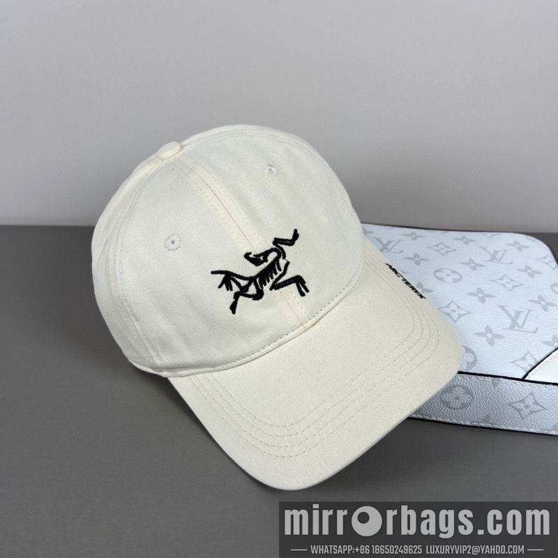 Arcteryx Hat dx17